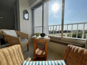 Appartement T2 cabine avec climatisation, parking privatif à Sète - FR-1-338-466